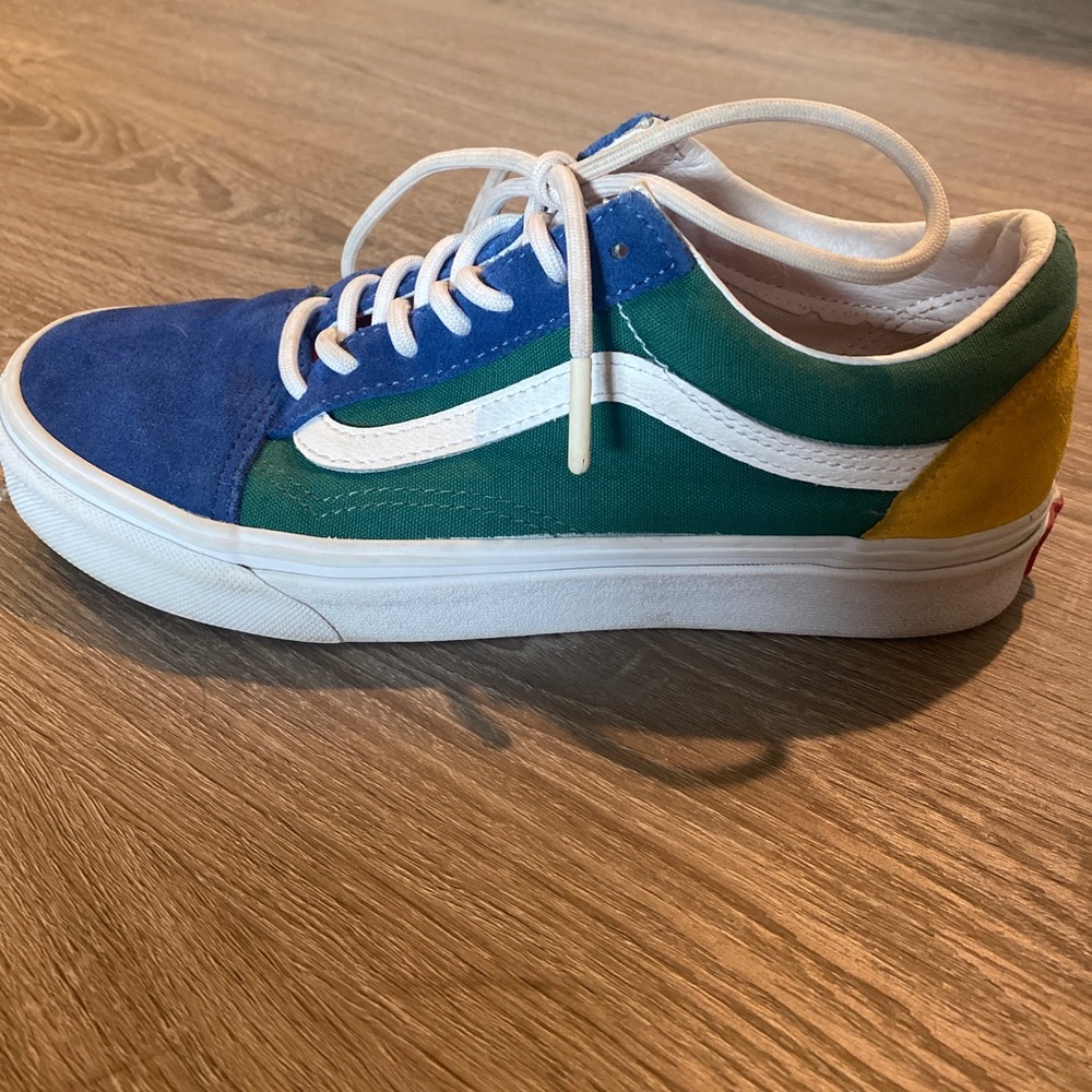 Size 7 Women’s  5.5 Men’s Vans Old Skool. Red, Blue, Green, and Yellow block